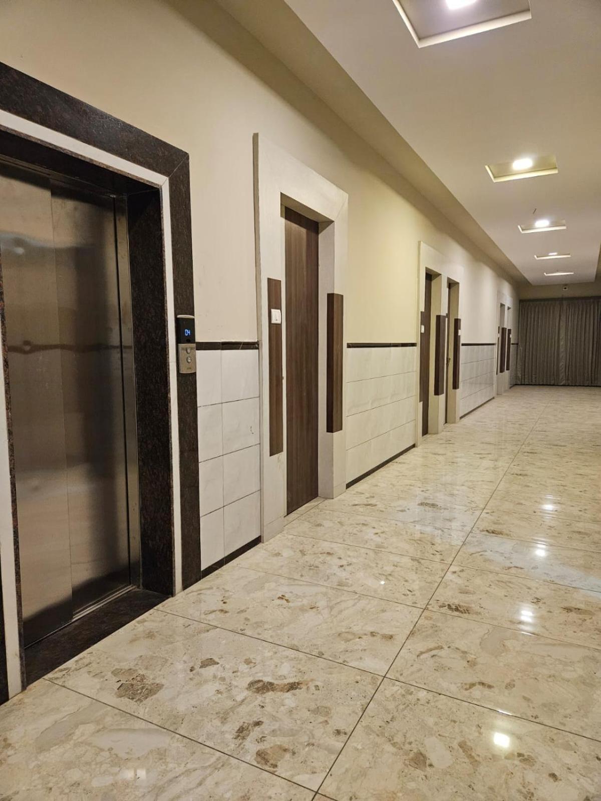 Majestic Inn فاساي المظهر الخارجي الصورة